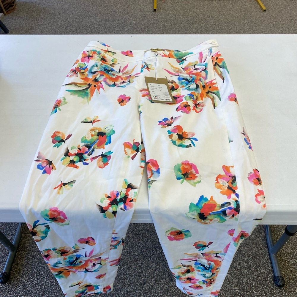 White Floral Cropped Pants with Multicolor Watercolor Print